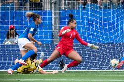 九游地址-澳大利亚队遭遇巴西强队压力