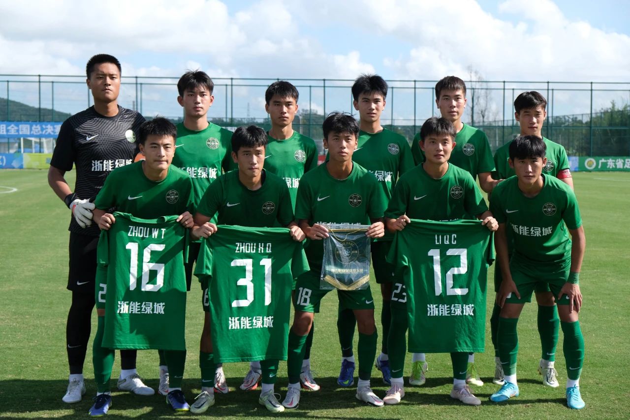 双方实力悬殊，A队大胜B队！